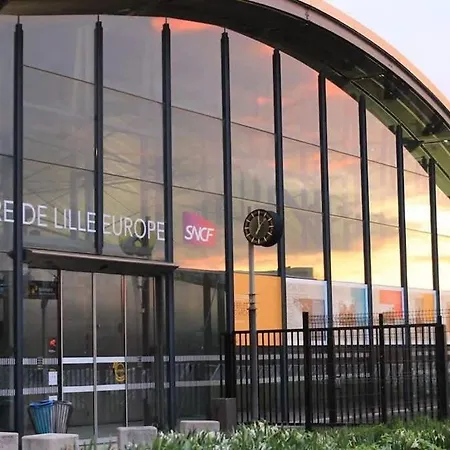 Spacieux Avec Baignoire Wifi Gratuit Roubaix